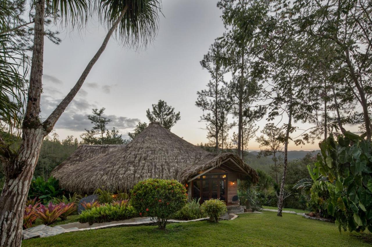 Gaia Riverlodge Unitedville Bagian luar foto
